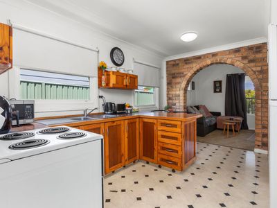 11 Neville Street, Glendale