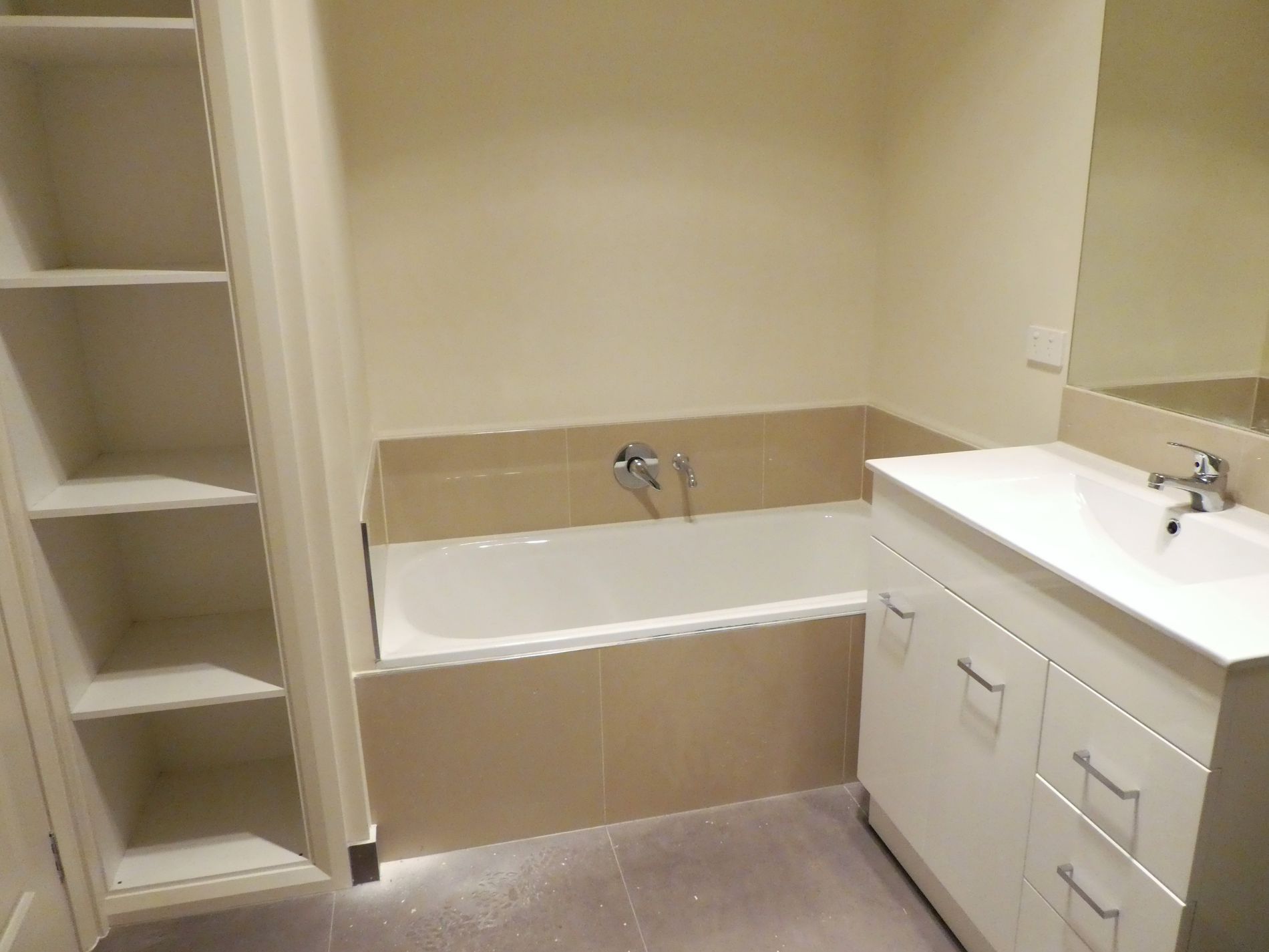 6 ALPHA STREET, Seymour