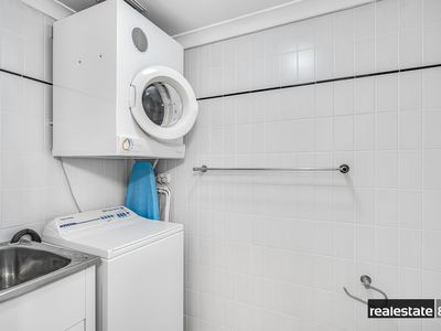 102 / 126 Mounts Bay Road, Perth