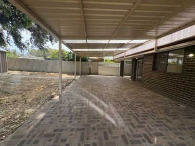 3 Taplow Court, Kelmscott