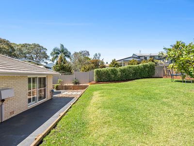 27 Yugura Street, Malua Bay