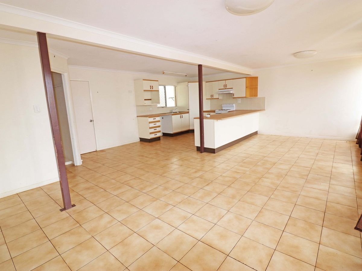 14 Azalea Street, Atherton