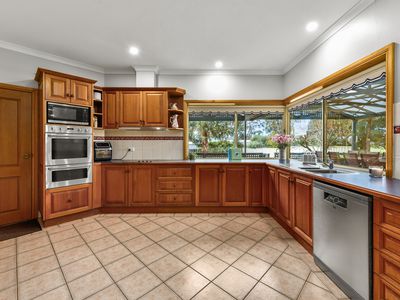 21 Mount Percy Road, Compton