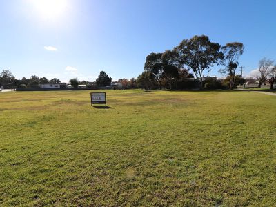 Lot 2 - 8 Lot 2 - 8 High Street, Seymour