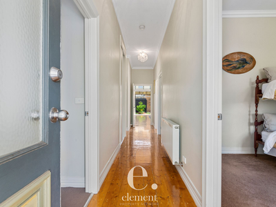 1 / 9 Crows Road, Belmont