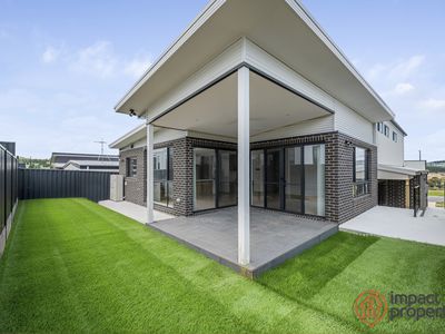 38 Pat Lovell Crescent, Whitlam