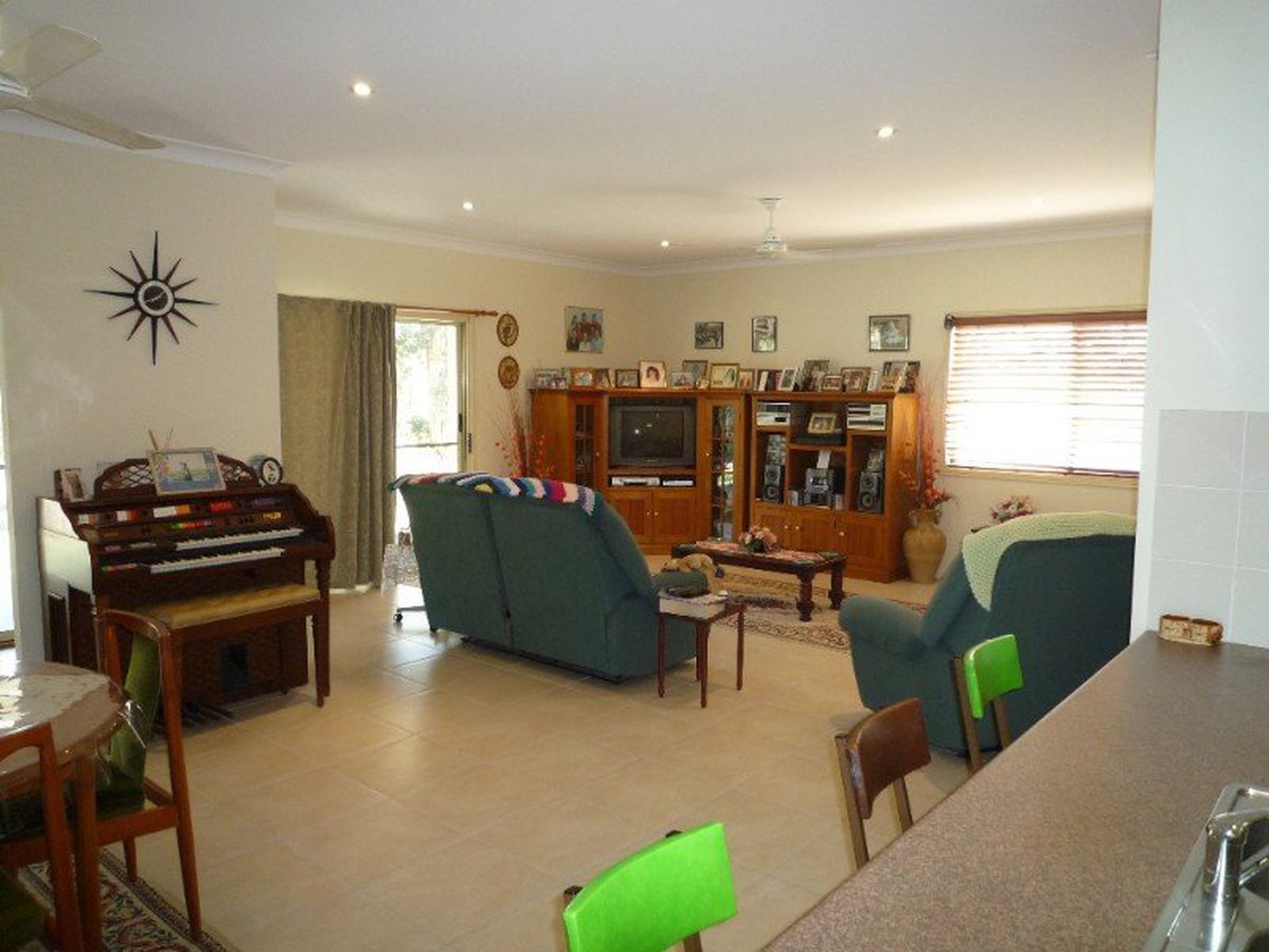 40 First Avenue, Woodgate