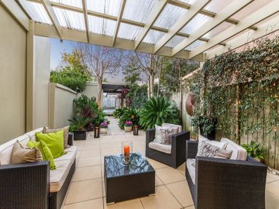 5 Collins Street, Annandale