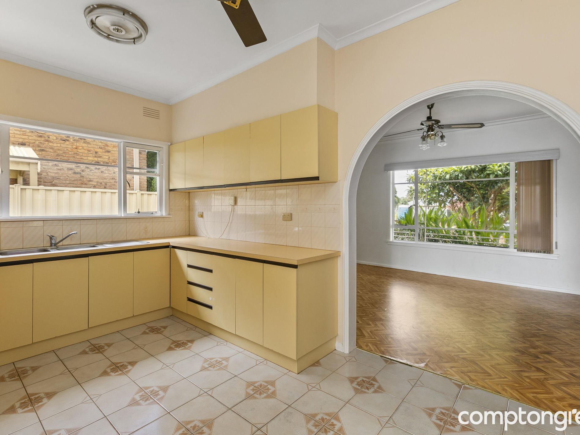 21 Civic Parade, Seaholme