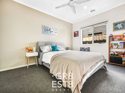 31 QUIST PARADE, Cranbourne West