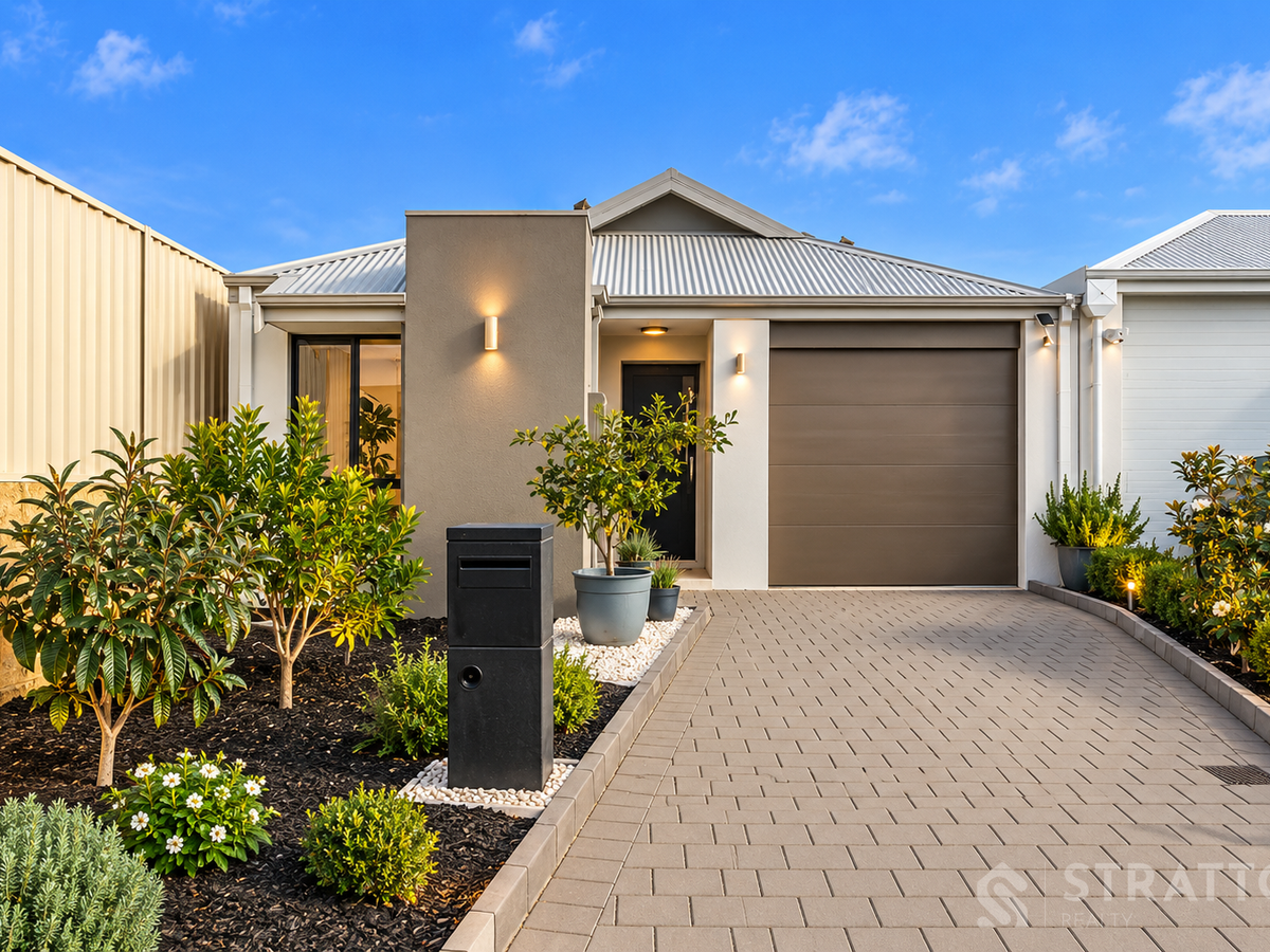 4 Elbert Way, Haynes - Image 1