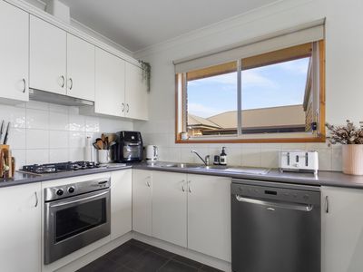 20 Pelican Court, Sale