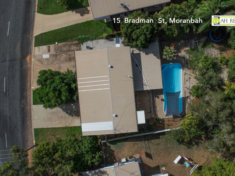 15 Bradman Street, Moranbah