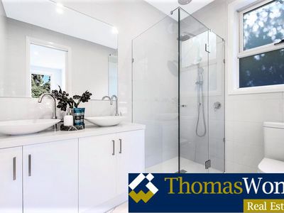 1 / 2  Doorawarrah Court, Mount Waverley
