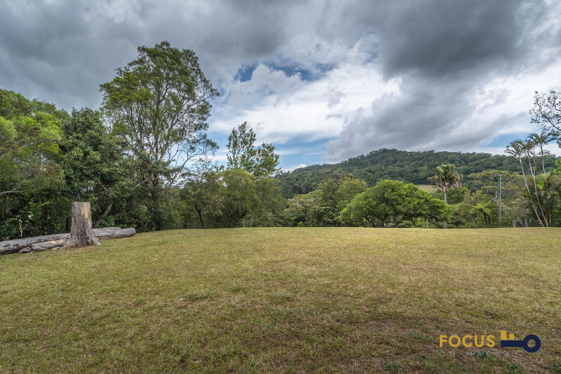 10 Howie Street, Eungella