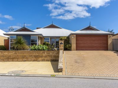 25 Sainte Maxime Avenue, Port Kennedy