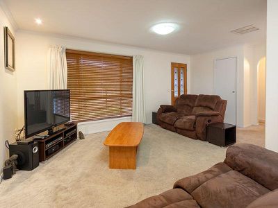 6 AZURE DRIVE, Wodonga