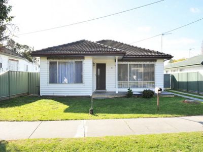 15 Yandong Street, White Hills