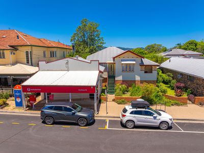 16 ELIZABETH STREET, Kenilworth