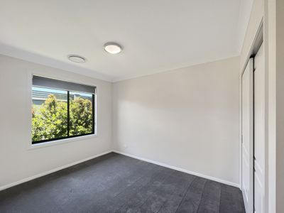 90 Fountain Circuit, Dubbo