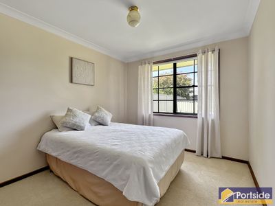 44 Clemenceau Crescent, Tanilba Bay