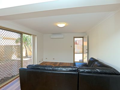 2/27 Drabble Road, Scarborough