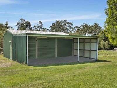 35 Peters Road, Glass House Mountains