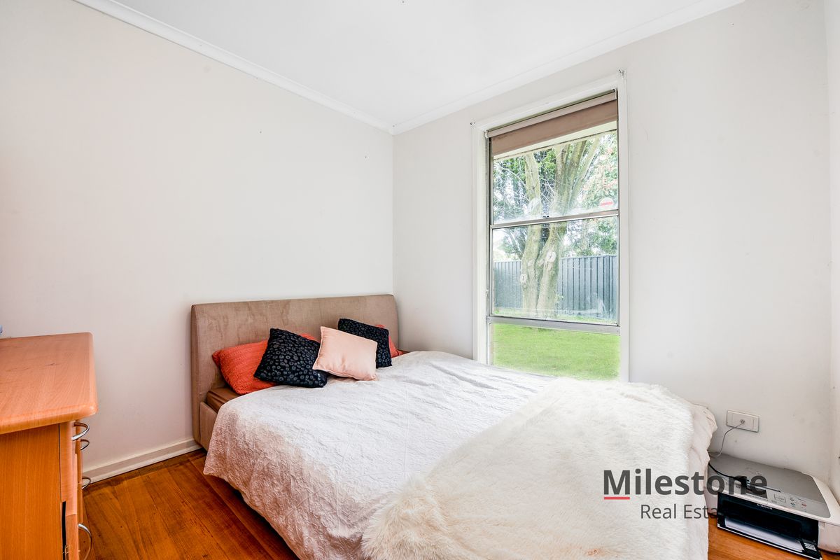 120 Pound Road, Hampton Park