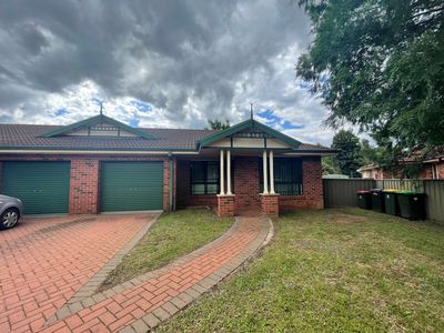 4B Gerber Place, Dubbo