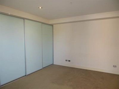32 / 2-12 Young Street, Wollongong