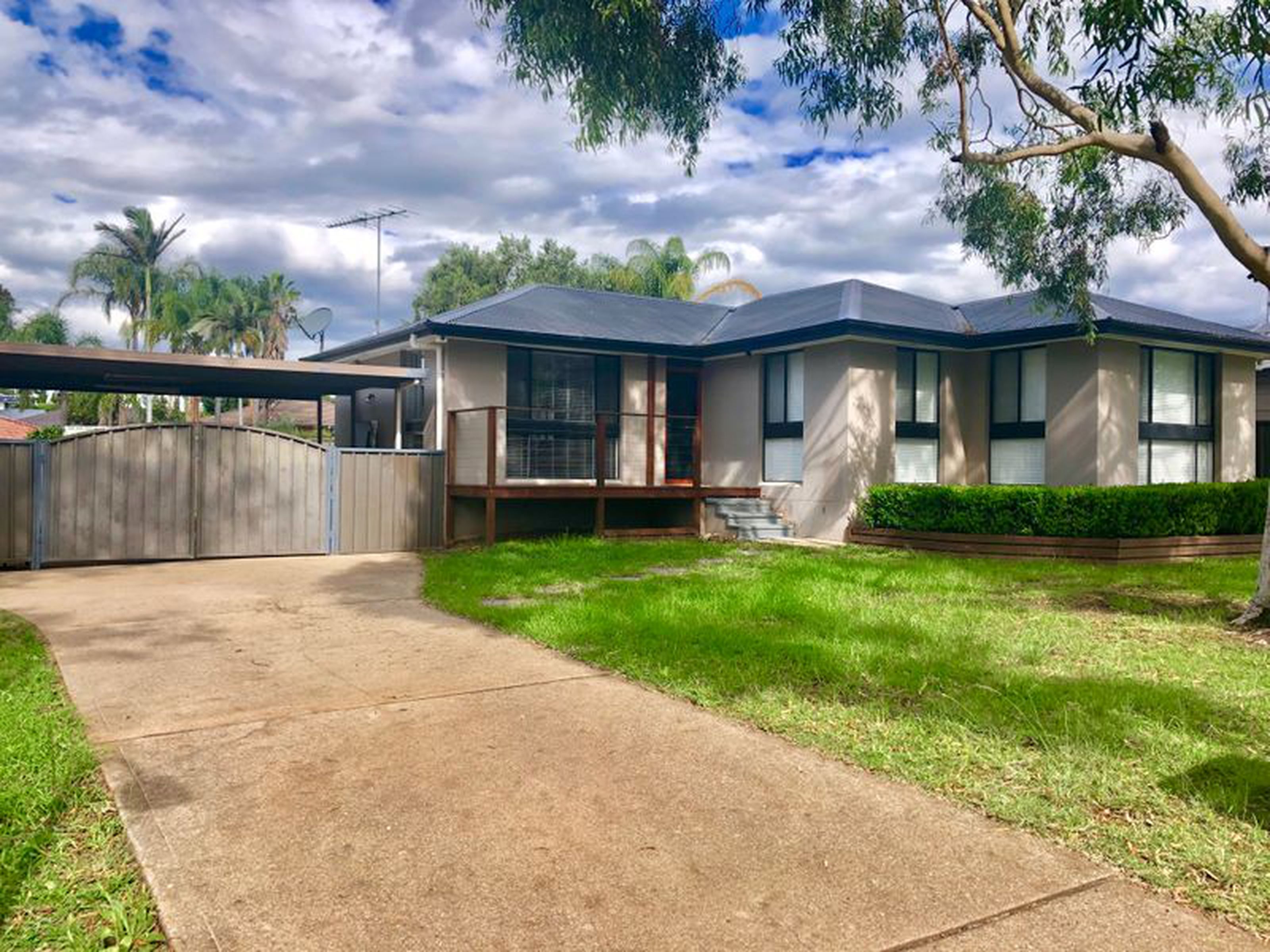 8 Timaru Grove, SOUTH PENRITH