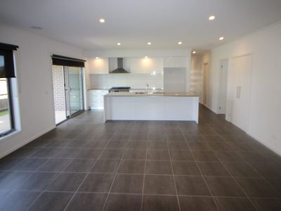 28 Pavo Street, Belmont