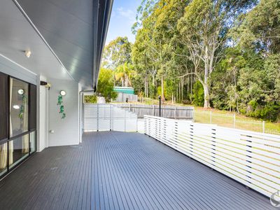11 Mummaga Lake Drive, Dalmeny
