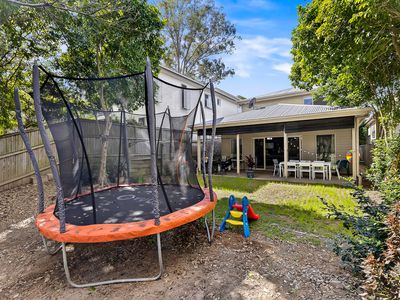 9 Kate Street, Indooroopilly