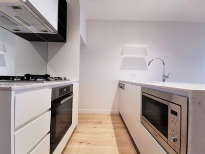 2407 / 245 City Road, Southbank