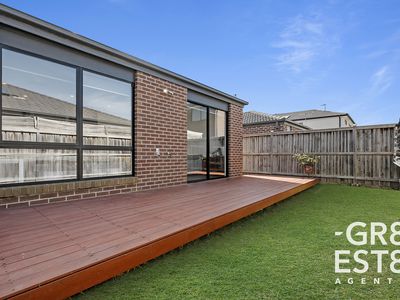 4 AQUATIC DRIVE, Cranbourne West