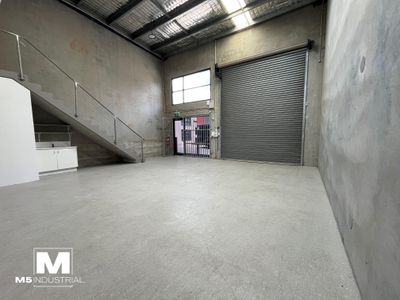 12 / 3 Kelso Crescent, Moorebank