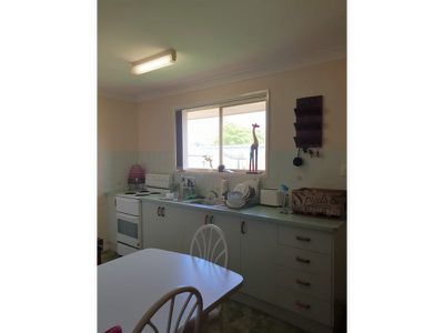 2 / 18 Savoy Street, Kingaroy