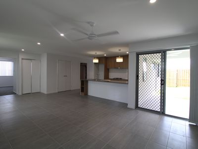 53 Highbury Court, Greenbank