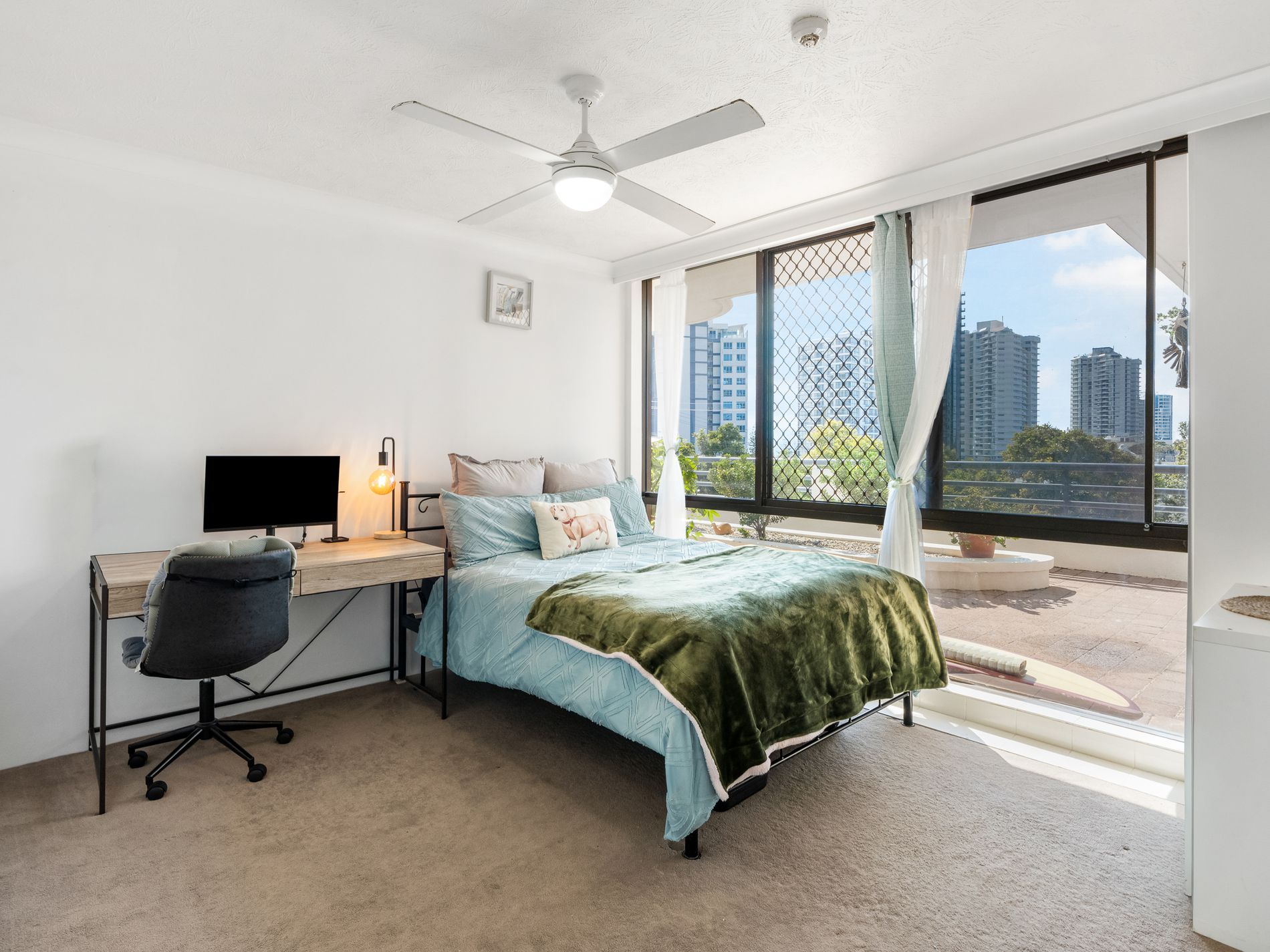 2 / 23 Garrick Street, Coolangatta