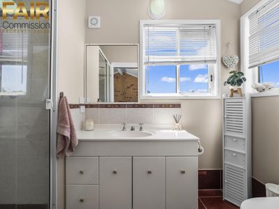 13 Lexlen Court, Cleveland