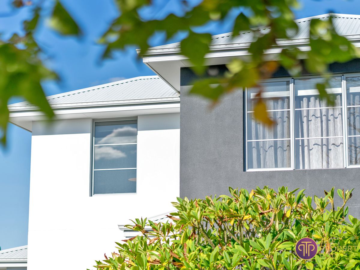 11 The Grandstand, Harrisdale