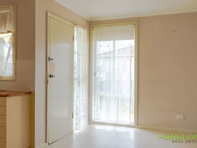 4 Felstead Avenue, Horsham