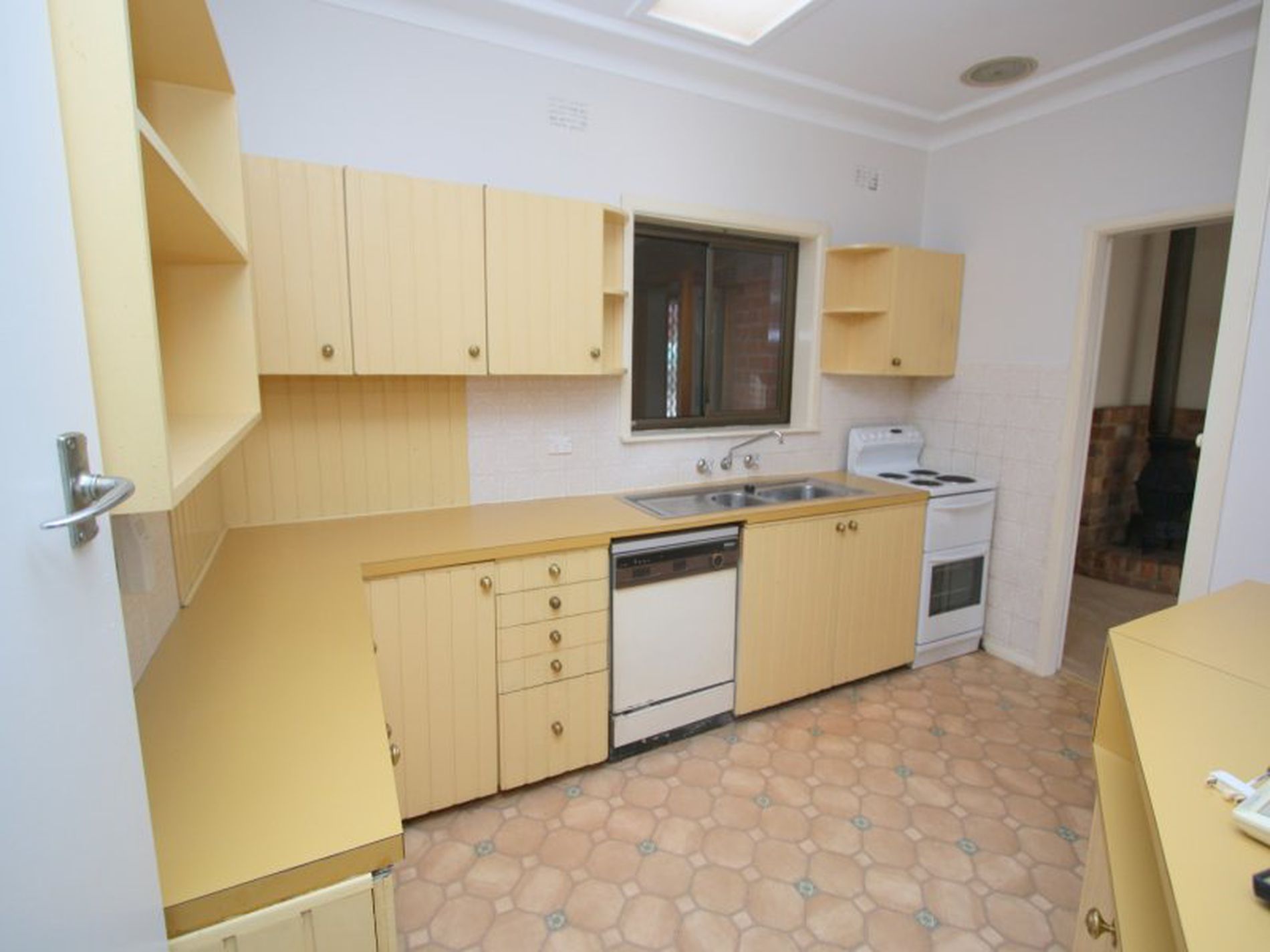 4 Kerrie Crescent, Peakhurst