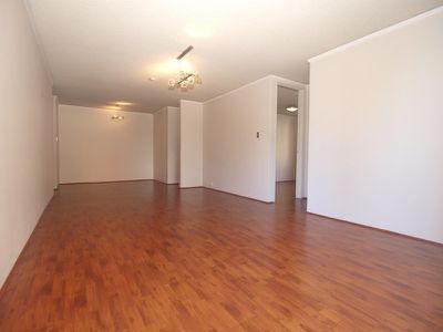 5 / 4 Bortfield Drive, Chiswick