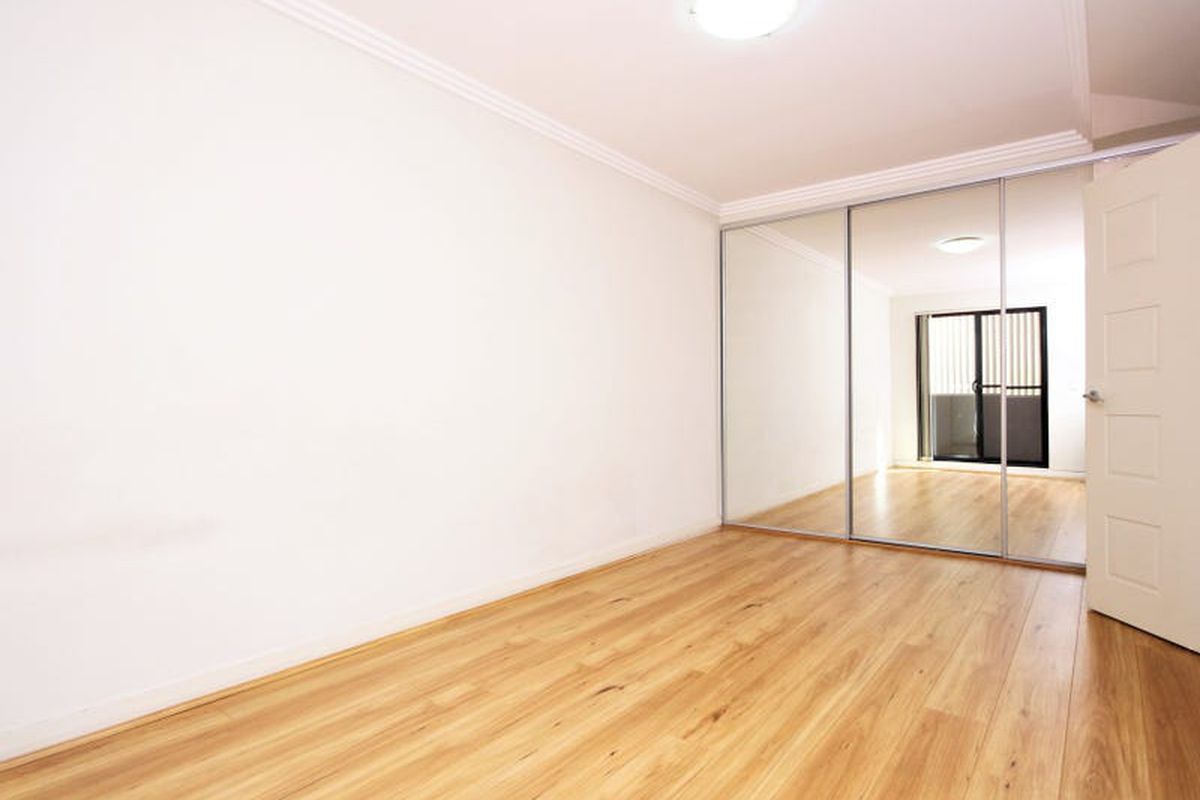 5 / 80-82 Courallie Avenue, Homebush West