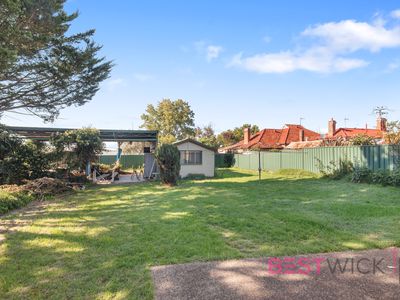 212 Stewart Street, Bathurst