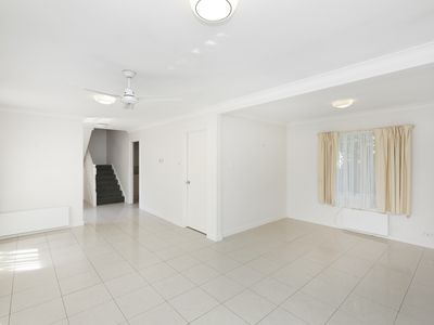 2 / 4 Holberg Street, Moonee Ponds