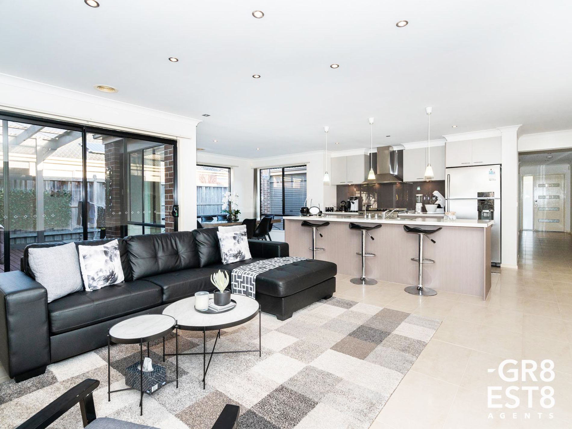 24 Von Nida Drive, Cranbourne North