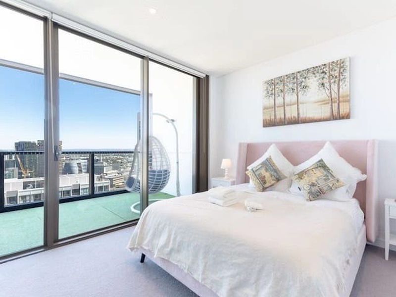 3410 / 83 Harbour Street, Haymarket